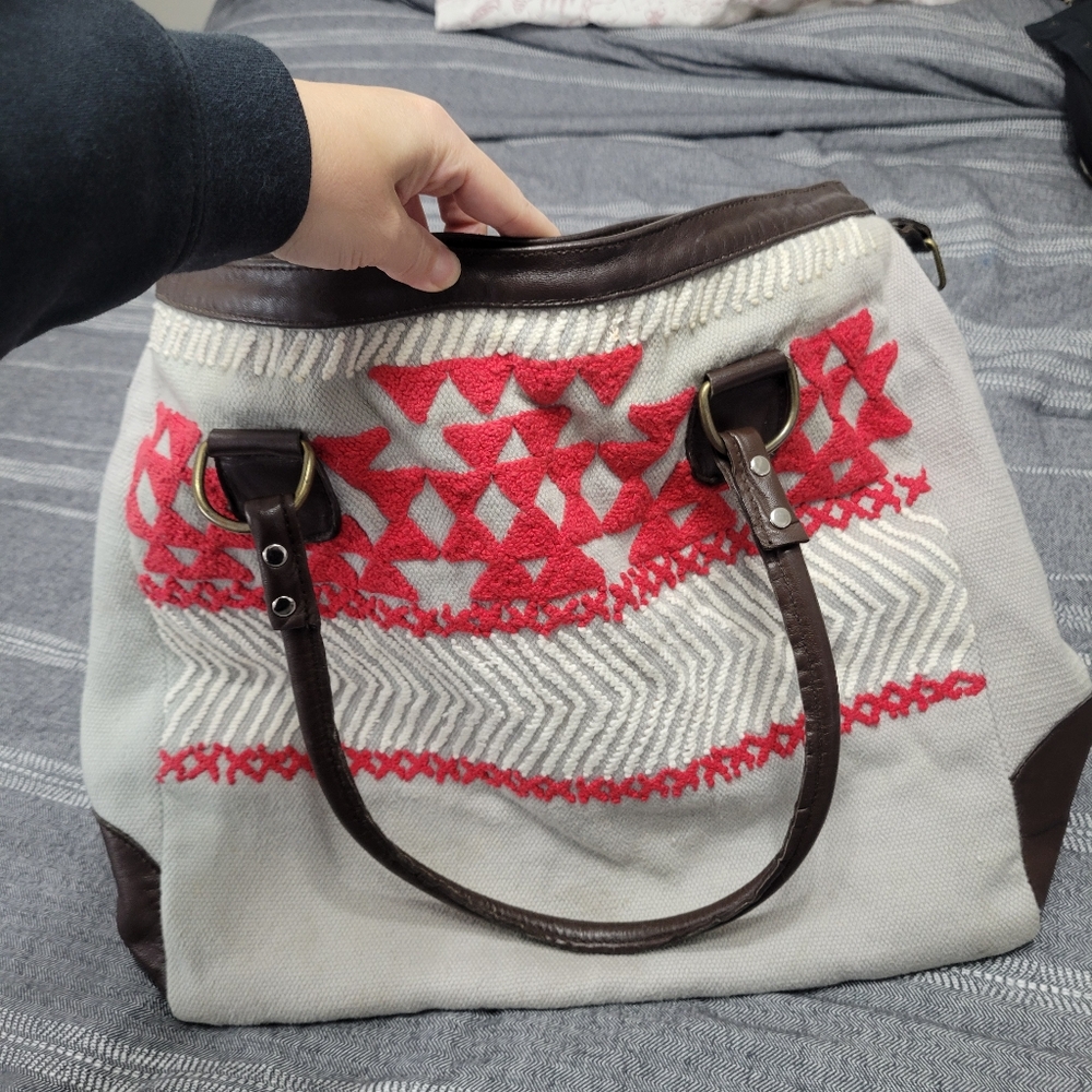 Noonday Collection Weekender - Picture 2 of 11